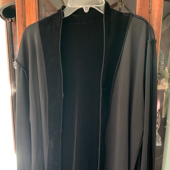 Vintage Harve Bernard plush black blazer - Picture 5 of 10